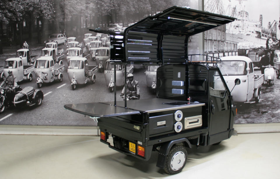 Piaggio Ape series folder. Piaggio Ape en Porter dealer midden Nederland